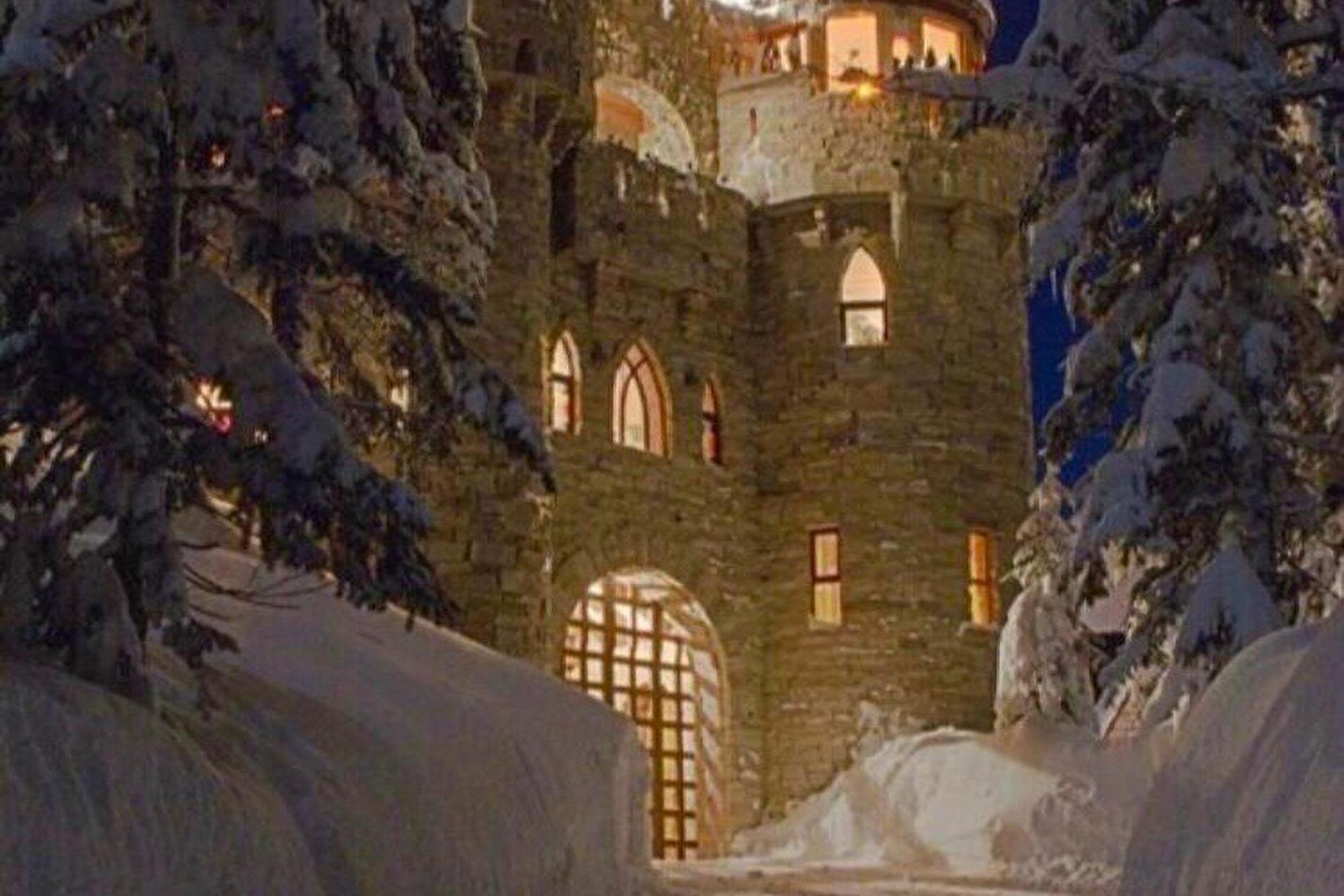 Вилла Schweitzer Castle Сандпойнт Экстерьер фото